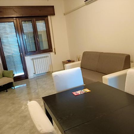 Modular King Suite - Intera Suite Vicino Aeroporto E Fiera Di Roma Fiumicino Dış mekan fotoğraf