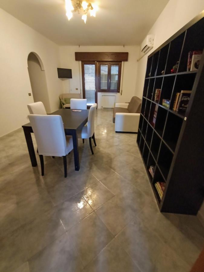 King Suite - Intera Suite Vicino Aeroporto E Fiera Di Roma Fiumicino Dış mekan fotoğraf
