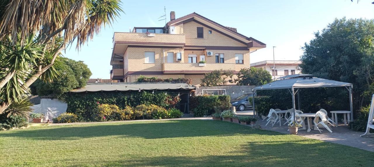 Modular King Suite - Intera Suite Vicino Aeroporto E Fiera Di Roma Fiumicino Dış mekan fotoğraf