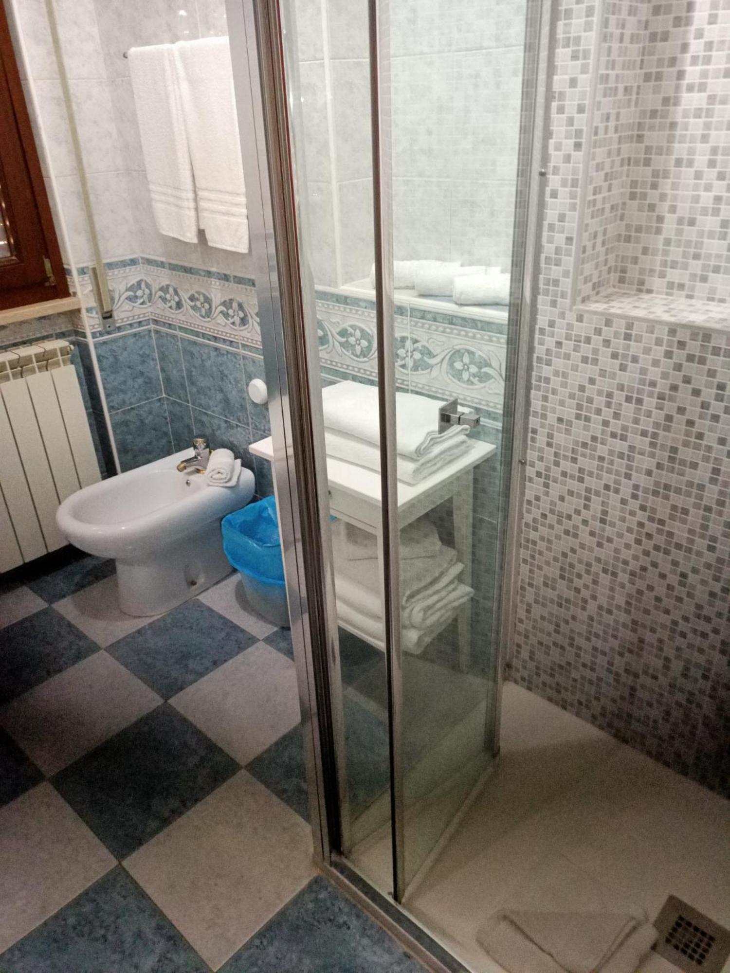 King Suite - Intera Suite Vicino Aeroporto E Fiera Di Roma Fiumicino Dış mekan fotoğraf